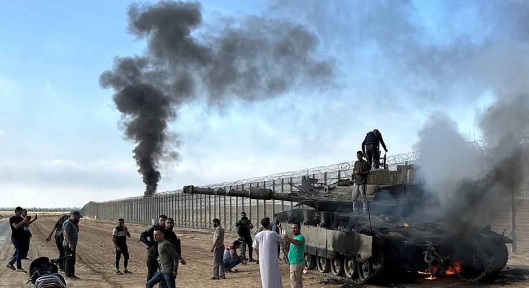 Radicais islâmicos invadiram Israel e promoveram uma série de atentados no sábado