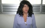 Salto e batom (2012) — O traficante
brasileiro Ronaldo Silva escapou, pelo menos por alguns minutos, de um presídio
vestindo as roupas da esposa após uma visita íntima. Maquiado e de salto,
passou pelos guardas, mas foi detido por um policial ao ter dificuldades para
caminhar