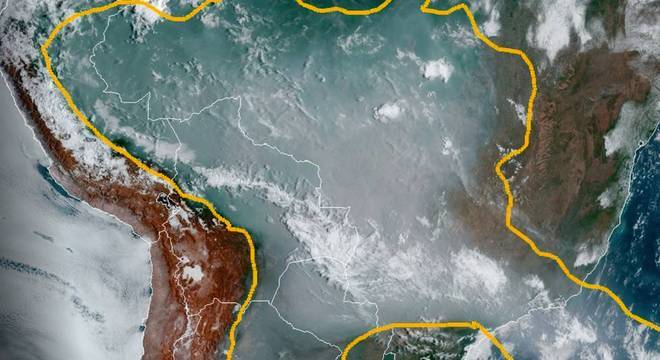 Fumaça na América do Sul em imagem de Satélite no dia 14 de setembro de 2019