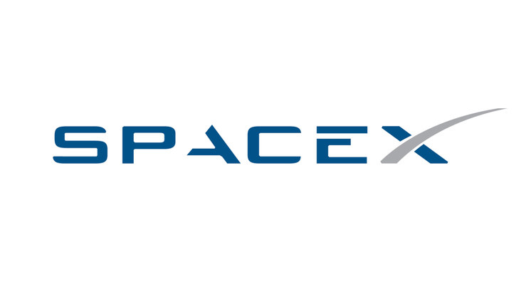 Fundou a Space Exploration Technologies, SpaceX (desenvolvedora de foguetes), em 2002. Desde então, atua como diretor executivo. Os primeiros veículos de lançamento da empresa foram Falcon 1 (primeiro a colocar um satélite na órbita da Terra), Falcon 9 e a nave espacial Dragon.
