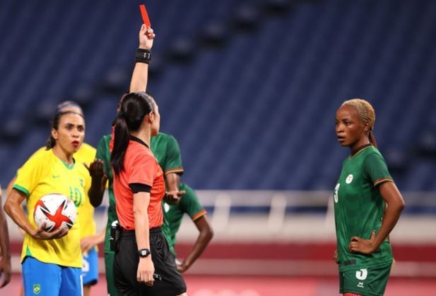 Veja fotos da vitória que classificou o Brasil no futebol feminino