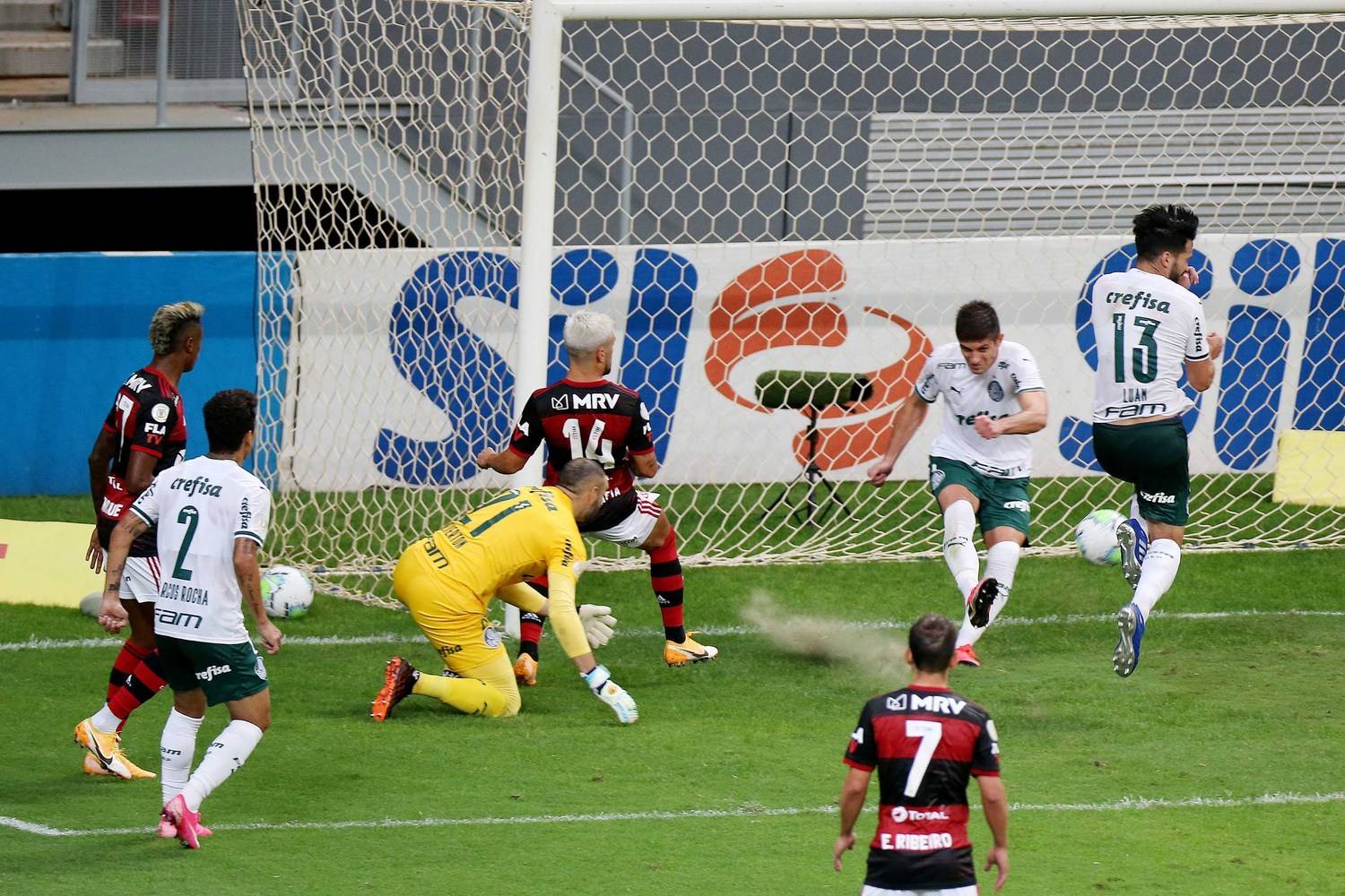 Palmeiras é eliminado do Mundial com apenas um chute na direção do gol  adversário