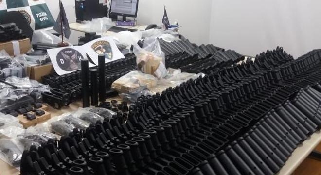 Armas foram achadas na casa de amigo de denunciado por matar Marielle
