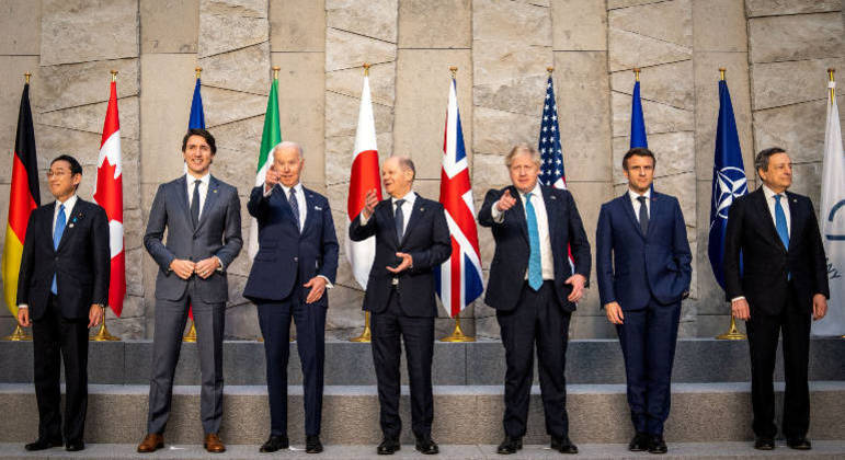 Os líderes dos países-membros do G7: Japão, Canadá, EUA, Alemanha, Reino Unido, França e Itália