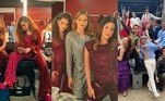Gabi Cardoso também postou fotos de bastidores no camarim ao lado de Malu Falangola e Rhaisa Batista, além um clique com o núcleo jovem da trama. Para matar as saudades das duas primeiras temporadas de Tagem, assista aos episódios completos em PlayPlus.com