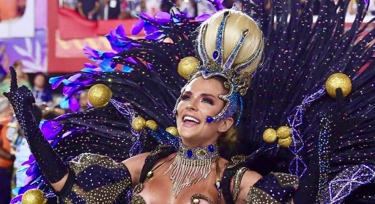 Cantora falou sobre desafio de desfilar no Carnaval do Rio de Janeiro 
