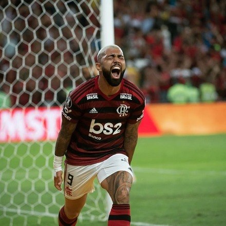 Goleador Rubro-NegroGabriel tem uma média de 0,75 gols por jogo na temporada e é o atual artilheiro do Campeonato Brasileiro. Com 18 gols, o atacante está a apenas três de igualar Zico em números de tentos no Brasileirão. Em 1980, o então camisa 10 do time carioca fez 21 gols no nacional em apenas uma temporada