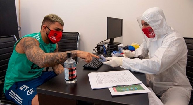 Gabigol foi um dos centenas de jogadores que foram testados