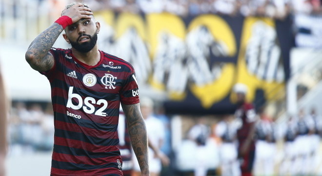 Dívidas e medo. Oito jogadores do Corinthians infectados