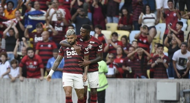 Gabigol e Gerson marcaram para o Flamengo no clássico