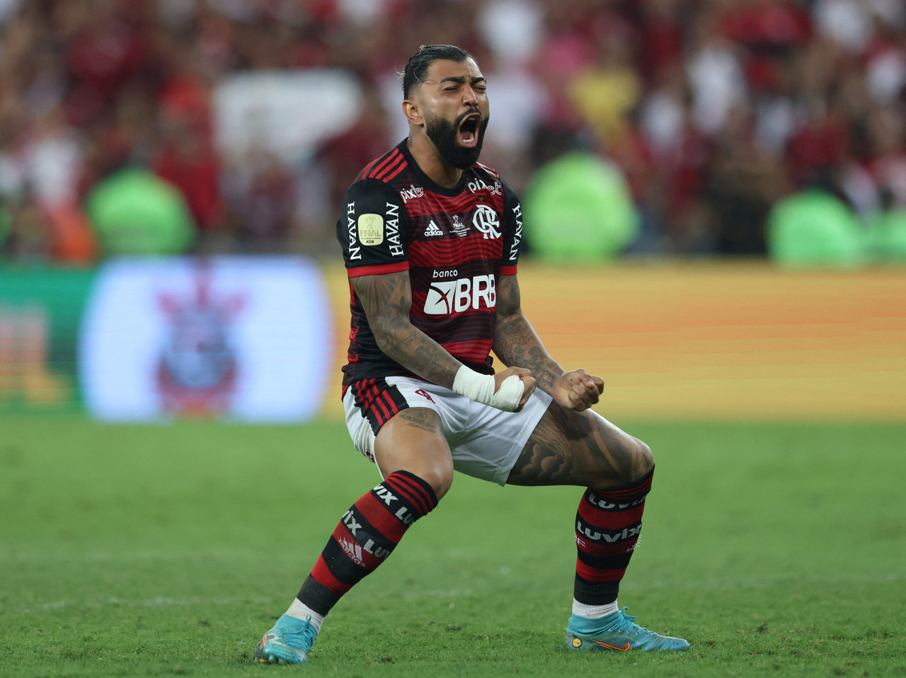 Nos pênaltis, Flamengo bate o Corinthians e conquista a Copa do Brasil