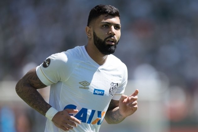 Vivo em três competições, Grêmio se prepara para mês decisivo