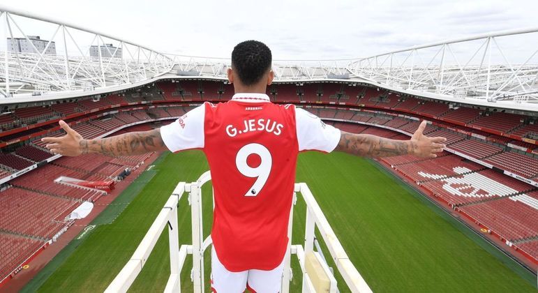 Gabriel Jesus é oficializado no Arsenal e a transferência favorece os cofres do Palmeiras