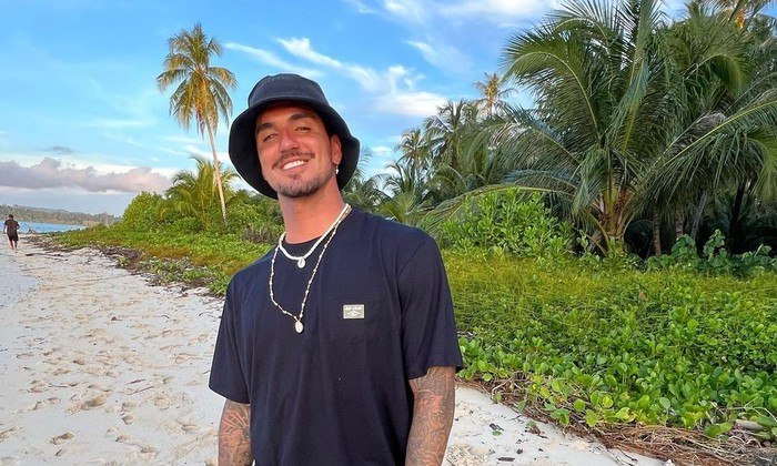 Gabriel Medina está solteiro desde o fim conturbado do casamento dele com Yasmin Brunet, que durou 2 anos e tem polêmicas que duram até hoje