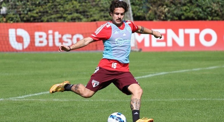 Gabriel Neves durante treinamento nesta tarde