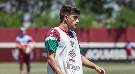 Gabriel Pirani durante treino do Fluminense