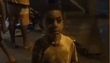 MG: menino viraliza ao pedir pá para limpar casa atingida por chuva 