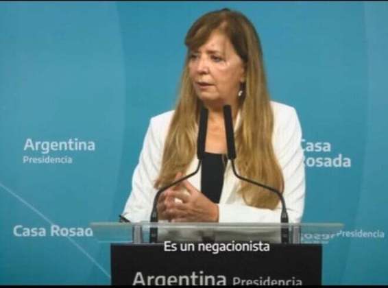Gabriela Cerrutti, porta-voz da presidência, acusou contas na internet ligadas aos candidatos da oposição de incentivarem os saques.