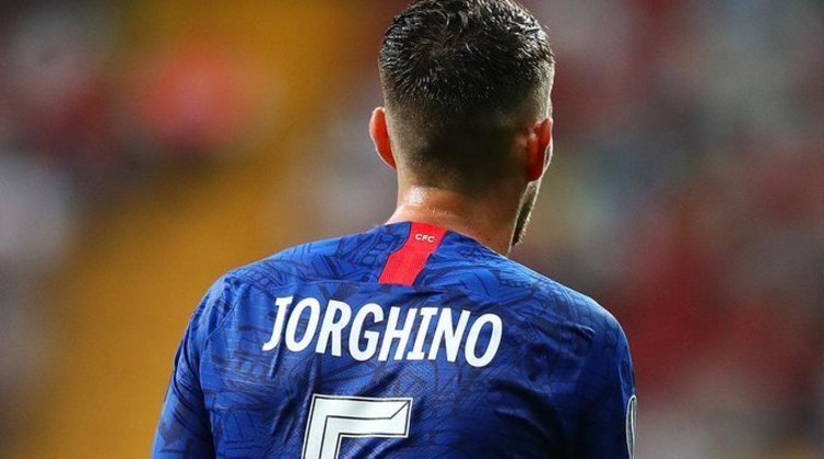 Gafes em camisas de jogadores: Jorginho virou Jorghino