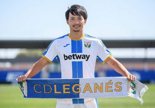 Gaku Shibasaki (Japão): Shibasaki é peça importante do Leganés, da Espanha. Sua ausência na seleção japonesa na Copa do Mundo tem chamado a atenção.