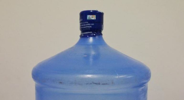 Galão de água comercializado em SP agora tem que ter selo fiscal de controle no lacre 