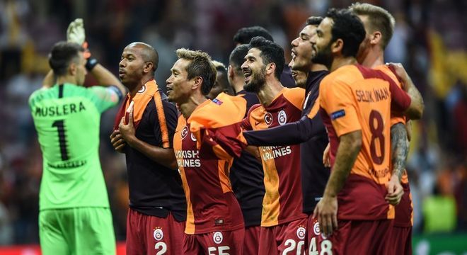 A celebração do Galatasaray, 3 X 0 no Lokomotiv