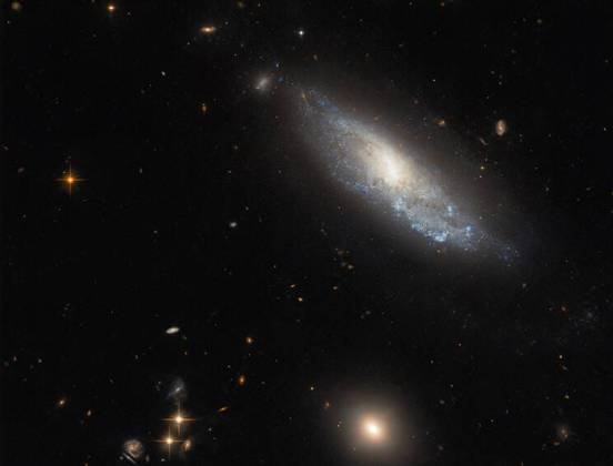 A galáxia espiral NGC 298, em 1986, foi palco de um dos eventos mais extremos da astronomia: uma explosão estelar catastrófica conhecida como supernova Tipo IILEIA MAIS: Missão espacial da China decola com sucesso em esforço para alcançar nível dos EUA e Rússia