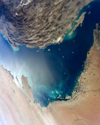 Desertos da Arábia e do Irã compartilhados no Instagram pela Agência Espacial Europeia (ESA, na sigla em inglês), em comemoração ao Dia Mundial do Meio Ambiente, comemorado no último 5 de junho