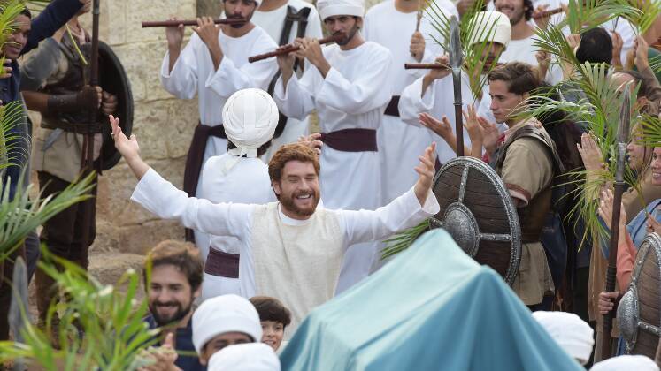 Chegada da Arca da Aliança em Reis — O PecadoNa sétima temporada da série, O Pecado, Davi se alegrou com a chegada da Arca da Aliança em Jerusalém e fez um discurso para o povo. 'Demorei duas semanas para decorar doze páginas de texto. Tive que controlar a emoção na hora de gravar. Foi muito bonito'. 