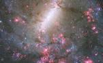 NGC 5068 é uma galáxia espiral com milhares de regiões de formação estelar e abundância de poeira interestelar. Ela está a cerca de 20 milhões de anos-luz de distância, e os astrônomos estimam que a galáxia tenha 45 mil anos-luz de diâmetro