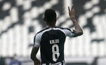 Aos 35 anos, Salomon Kalou desembarcou no Rio de Janeiro para ser o destaque do ataque do Botafogo. No entanto, o marfinense de passagens importantes por grandes clubes da Europa pouco entregou no Brasileirão 2020. Foram decepcionantes 25 jogos, com apenas um gol marcado e, claro, rebaixado com o Fogão