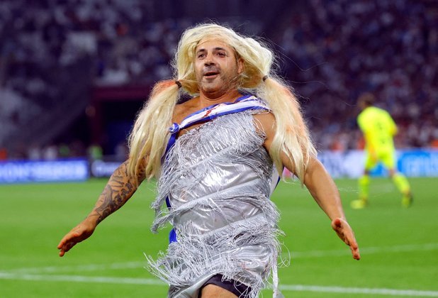 Com competições em diversas modalidades, torcedores de todos os lugares do mundo puderam acompanhar alguns dos grandes momentos do esporte. Veja aqui os registros mais impressionantes dos últimos dias:Torcedor invade partida entre Olympique de Marselha e Lille, pela Ligue 1, no dia 10 de setembro