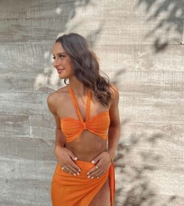 GALERIA: Veja fotos do Instagram da modelo que expôs troca de mensagens com Neymar