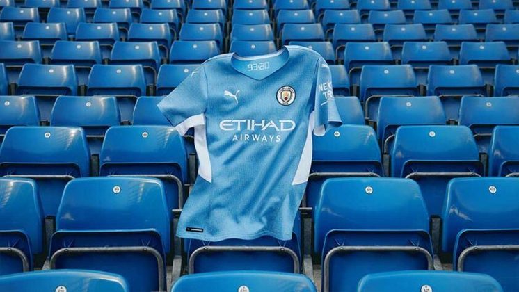 GALERIA: Veja fotos do novo uniforme principal do Manchester City