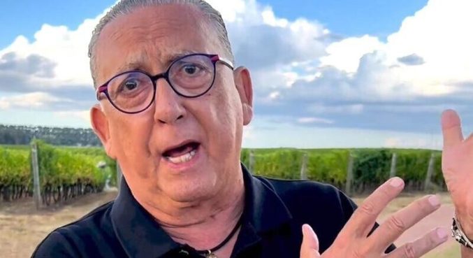 Galvão desmentiu acidente de carro e fez piada sobre fake news 