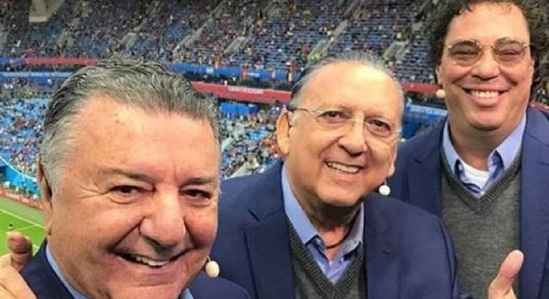 Arnaldo, Galvão e Casagrande juntos. Longe da Globo. E vão brigar pela Copa de 2026