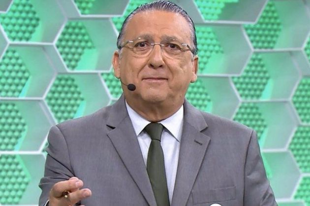 Galvão Bueno durante a transmissão ao vivo demonstrou insatisfação com a saída de Tite para o vestiário logo após o apito final. 