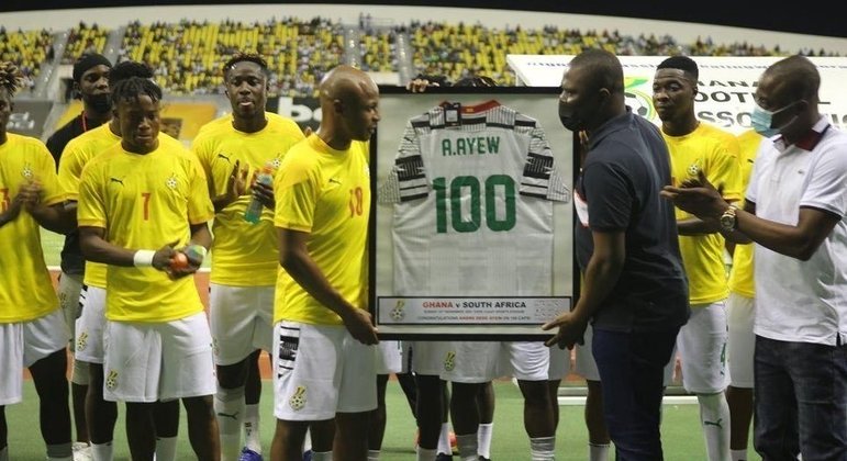 Gana, na centésima partida de André Ayew, o autor do tento da classificação