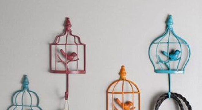 Gancho de parede em formato de gaiolas de passarinhos