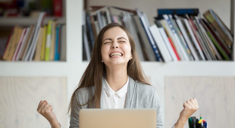 Ganhe até R$ 3.000: mais de 400 vagas para primeiro emprego em aberto