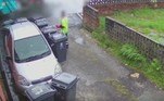 Um porta-voz do distrito metropolitano de Oldham, responsável pela cidade de Chadderton, disse que esse tipo de comportamento da equipe é inaceitável