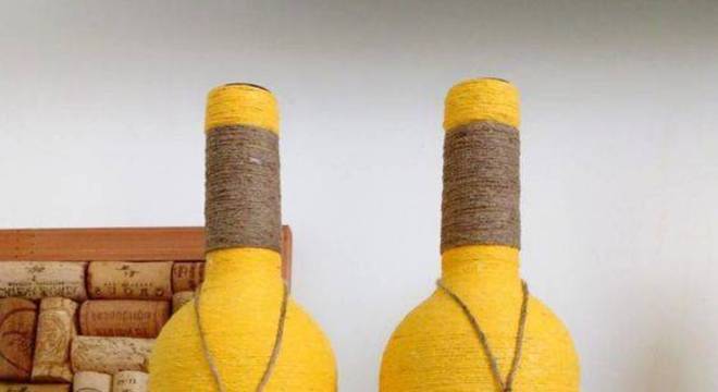 garrafas decoradas com barbante - garrafa com barbante amarelo 