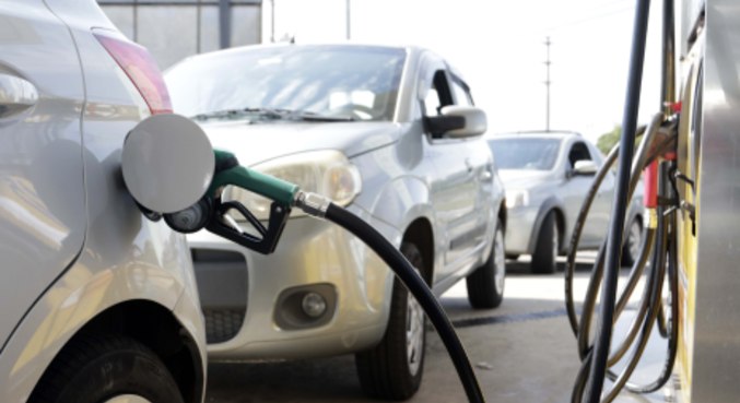 Novo aumento: Gasolina e diesel ficam mais caros a partir de hoje nas refinarias