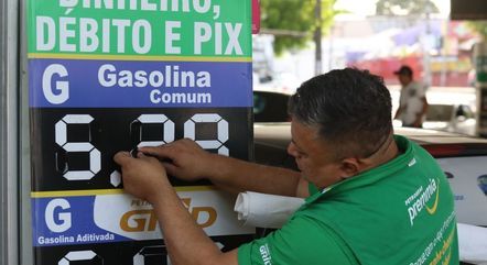 Preço do litro de gasolina subirá R$ 0,41 nas refinarias