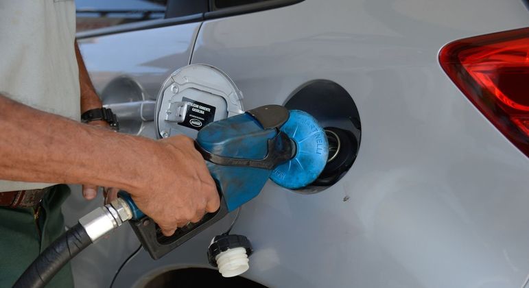 Preço médio da gasolina está em R$ 6,60 nesta semana
