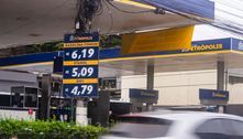 Preço médio da gasolina comum cai até R$ 1,81 em um ano nos postos