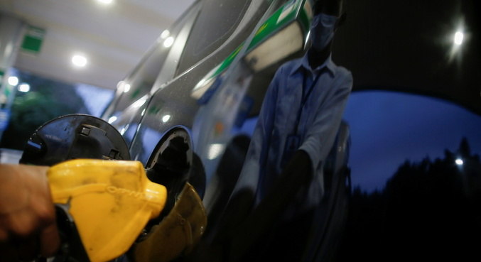 Preço médio do litro do diesel na bomba era de R$ 5,90 na semana passada