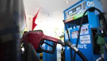 Preço da gasolina volta a cair e acumula queda de 25% em um ano