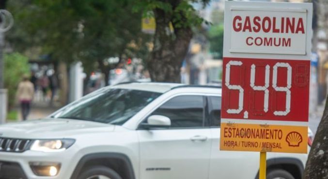 Distrito Federal registrou a gasolina mais barata em julho