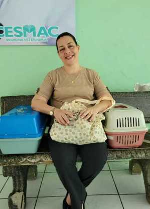Sandra tem gastos com veterinário, alimentação e limpeza dos gatos resgatados